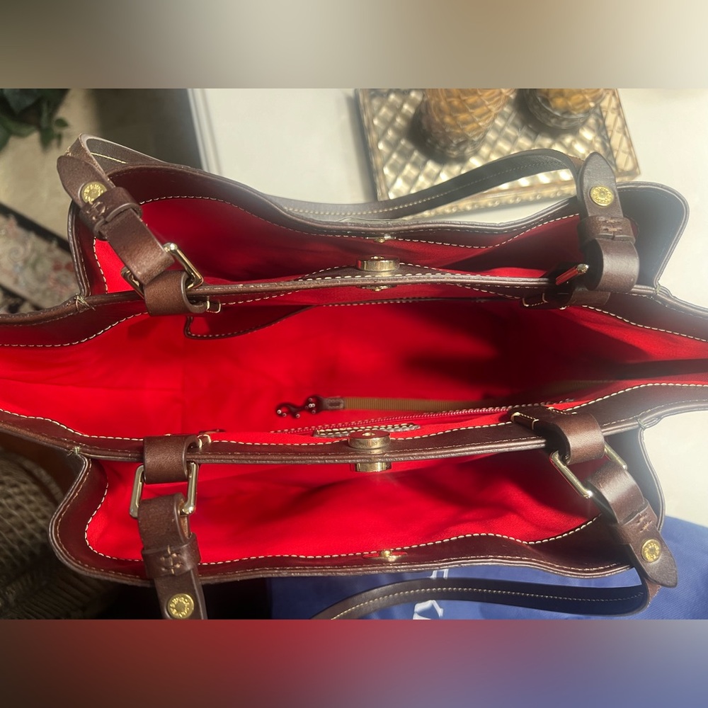 Tote - Picture 2 of 7